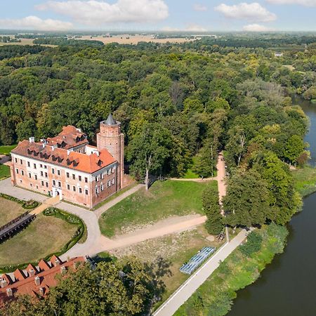 Aparthotel Zamek Uniejów Exterior foto