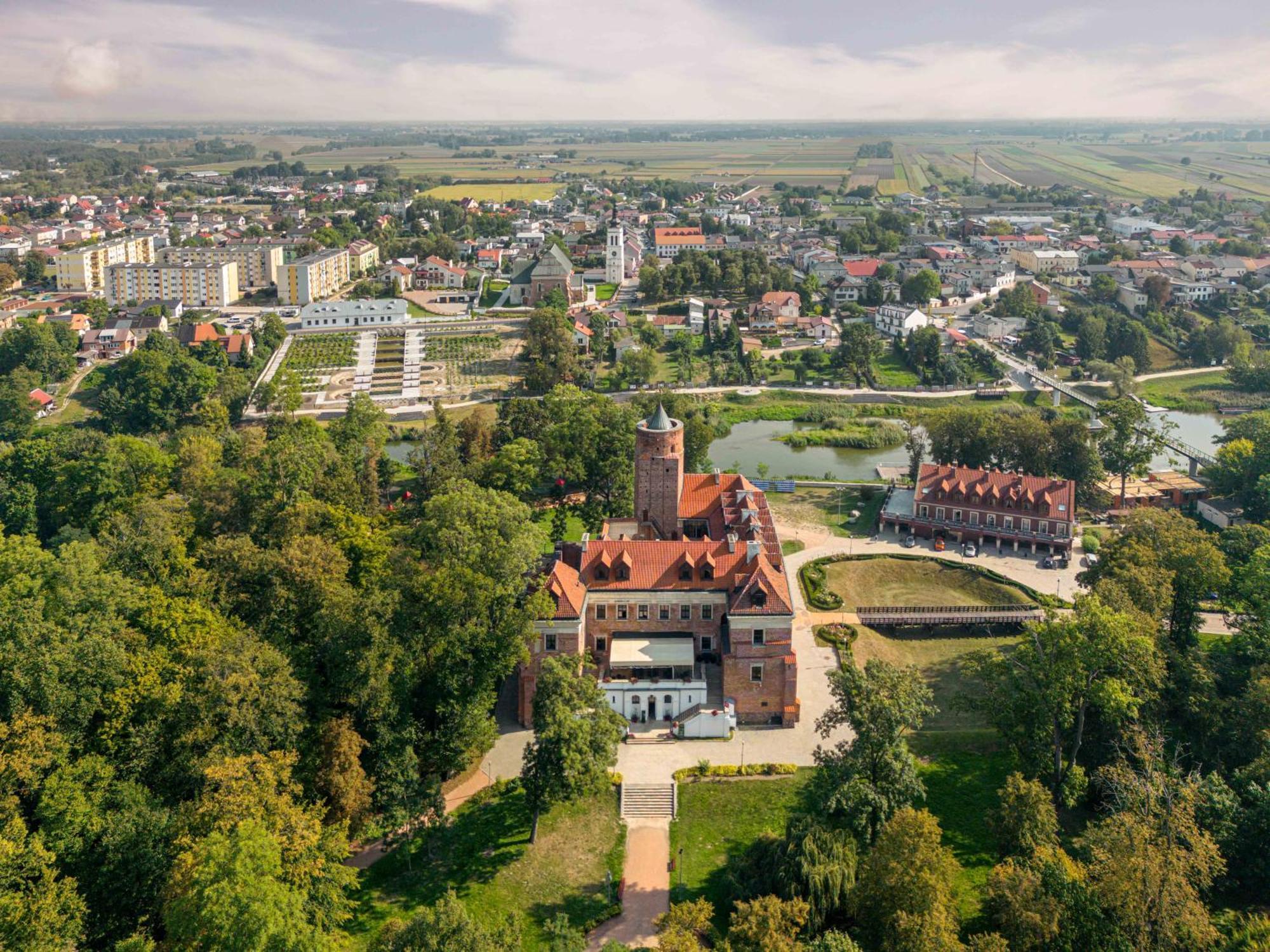 Aparthotel Zamek Uniejów Exterior foto