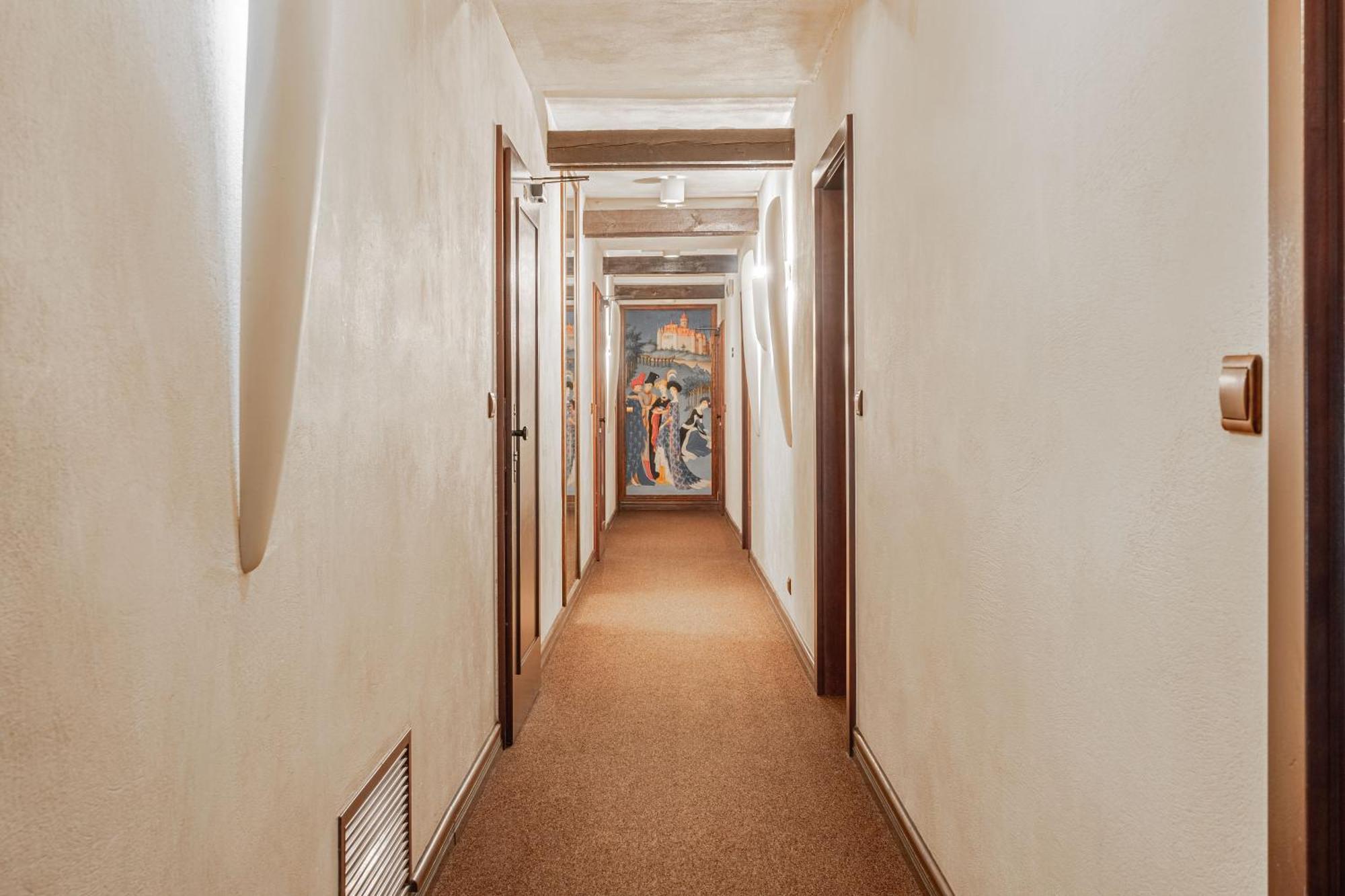 Aparthotel Zamek Uniejów Exterior foto